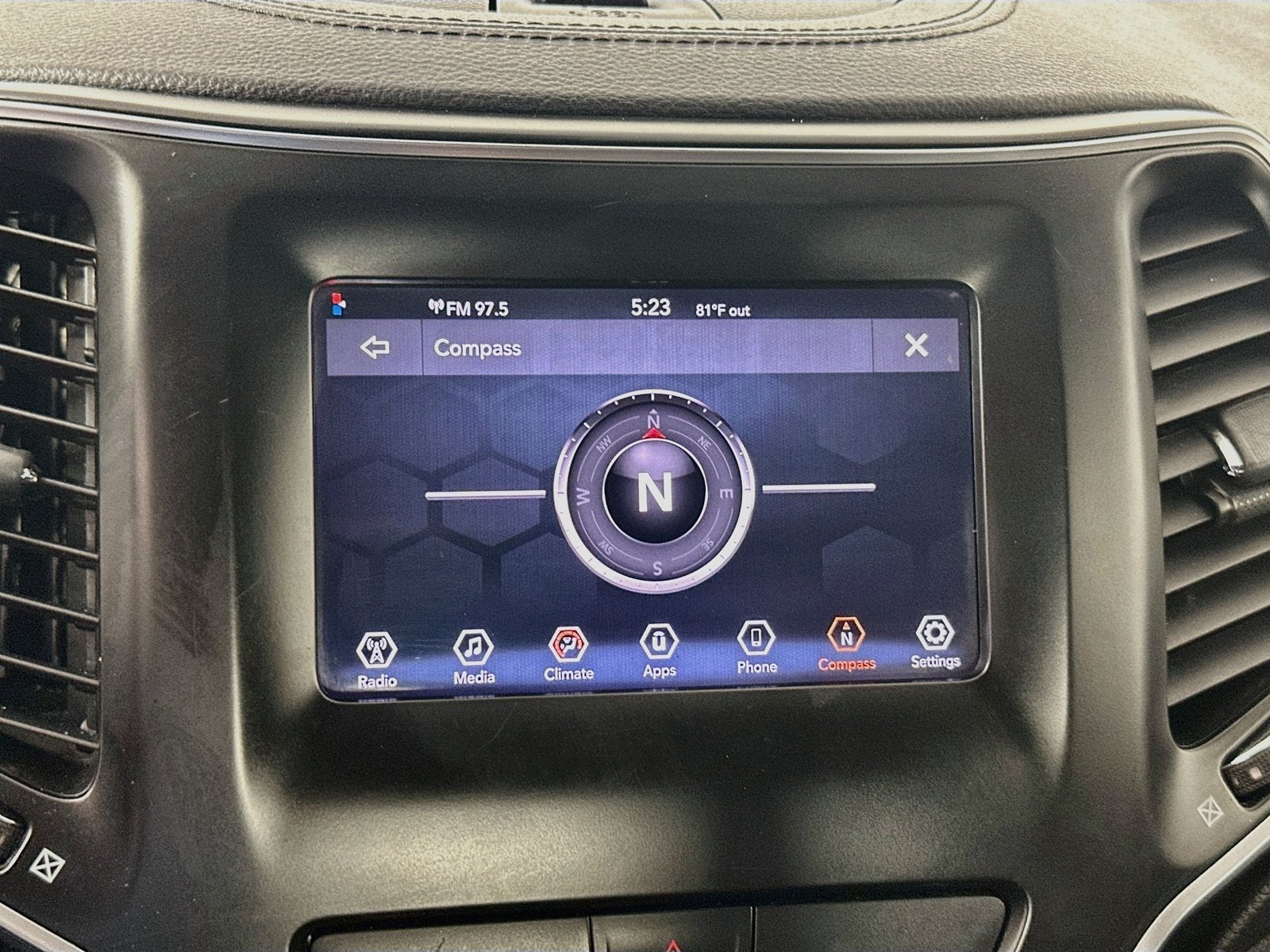 2019 Jeep Cherokee Latitude Plus FWD