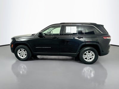2023 Jeep Grand Cherokee Laredo 4x4