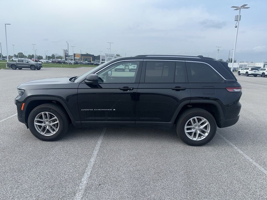 2023 Jeep Grand Cherokee Laredo X 4x4