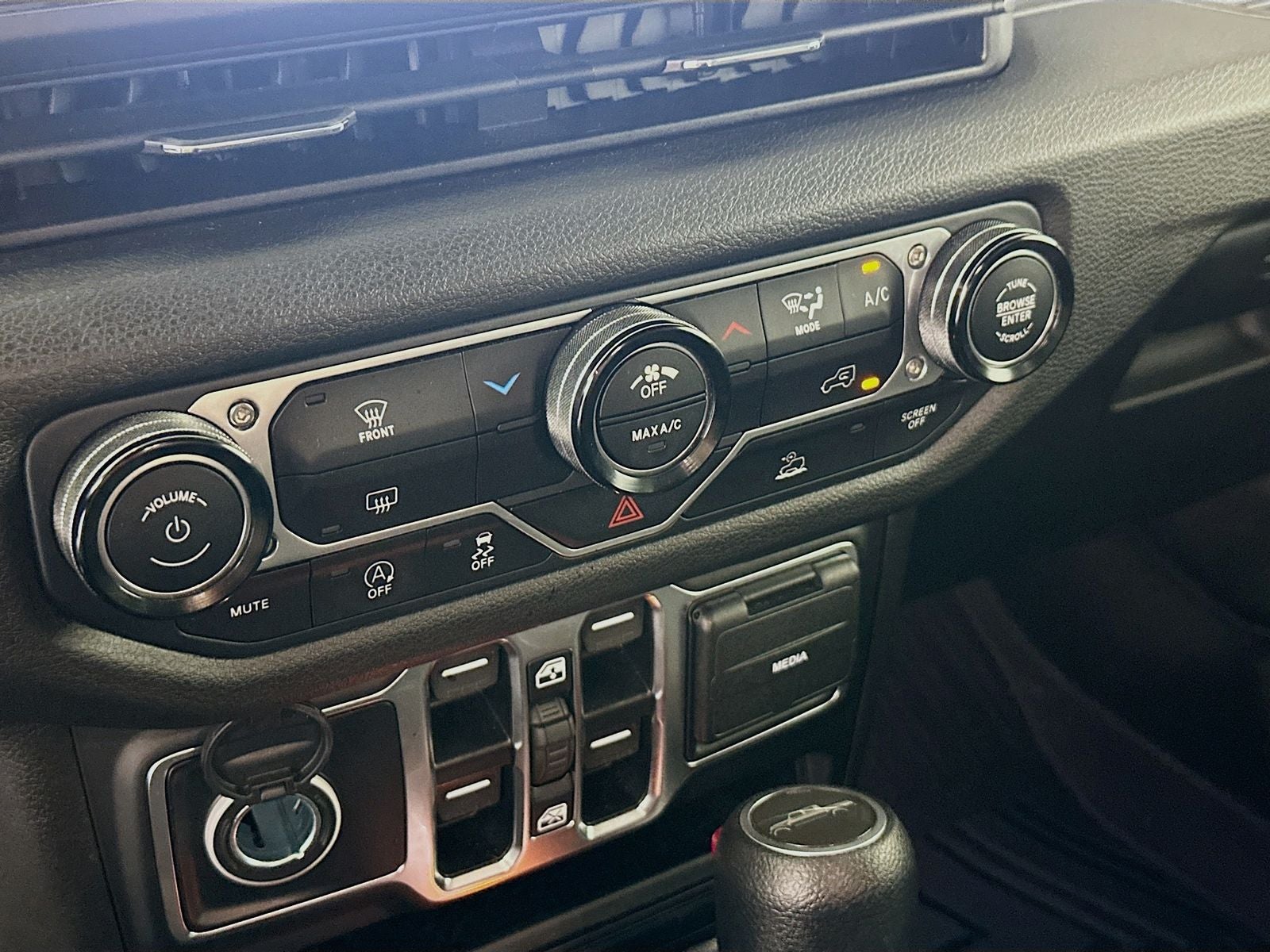 2025 Jeep Gladiator Nighthawk