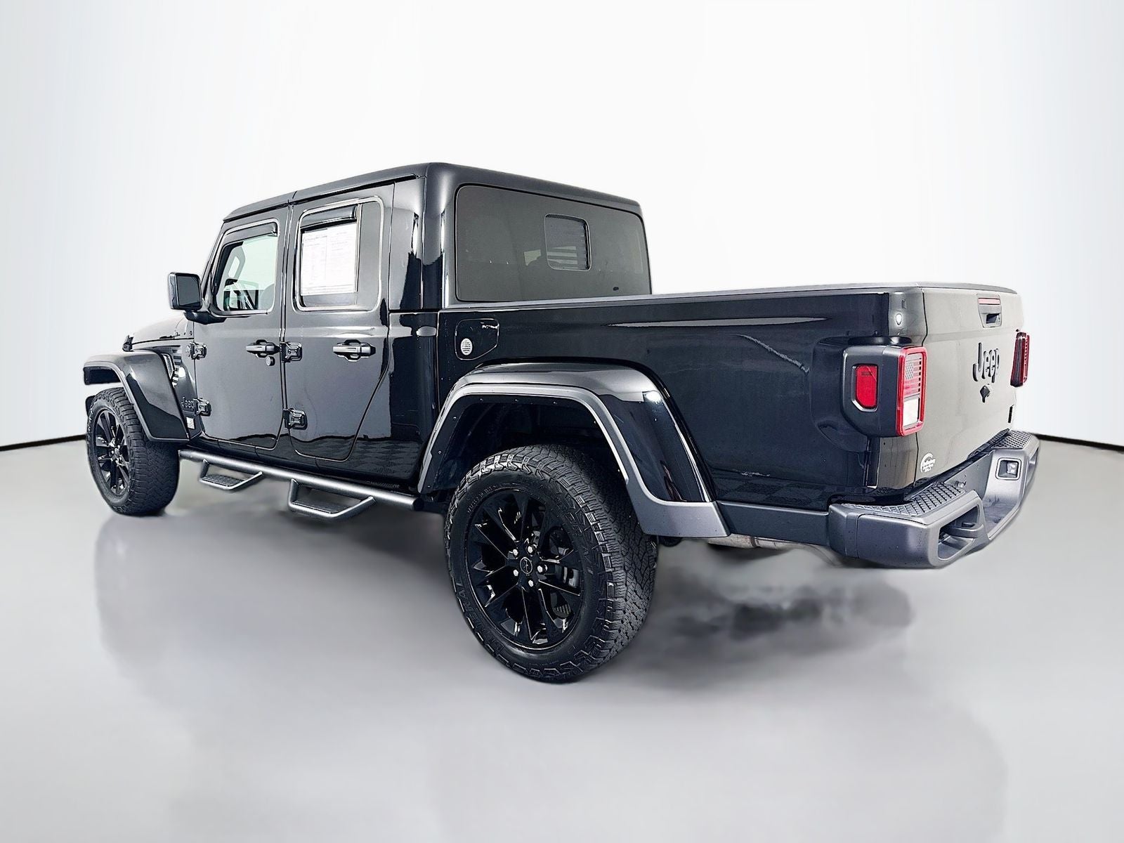 2025 Jeep Gladiator Nighthawk