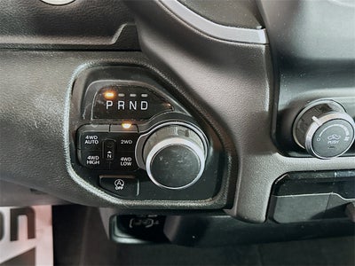 2020 RAM 1500 Big Horn Crew Cab 4x4 5'7' Box