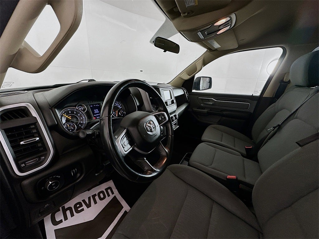 2020 RAM 1500 Big Horn Crew Cab 4x4 5'7' Box