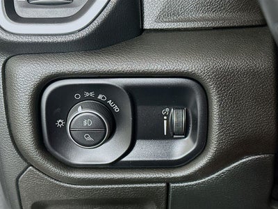 2022 RAM 1500 Big Horn Crew Cab 4x4 5'7' Box