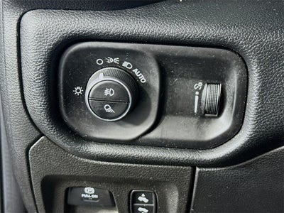 2021 RAM 1500 Big Horn Crew Cab 4x4 5'7' Box