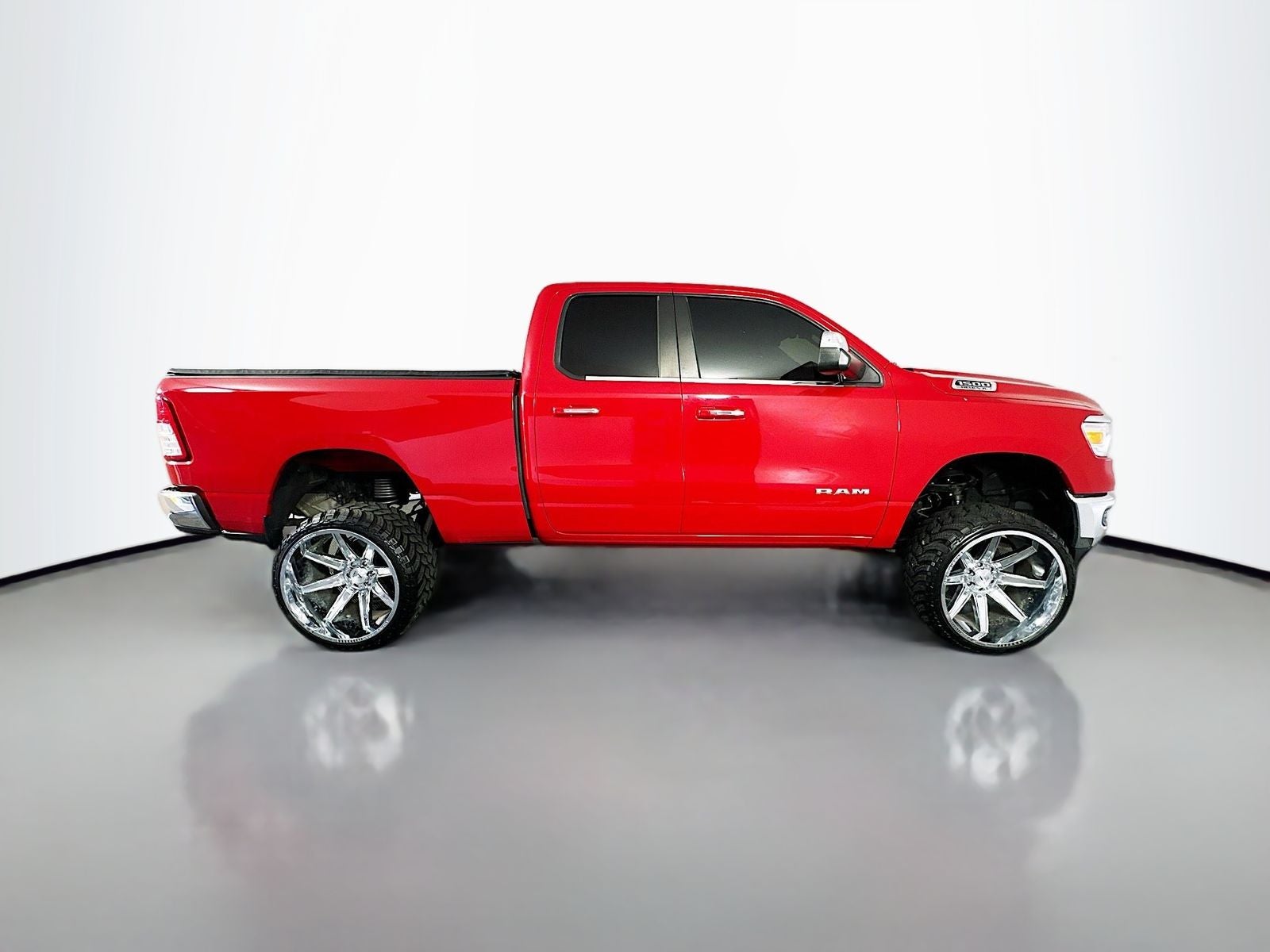 2019 RAM 1500 Big Horn/Lone Star Quad Cab 4x4 6'4' Box