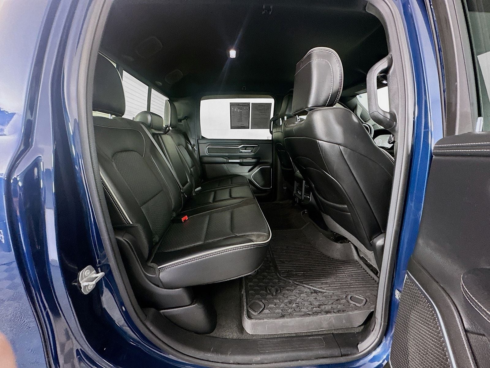 2023 RAM 1500 Laramie Crew Cab 4x4 5'7' Box