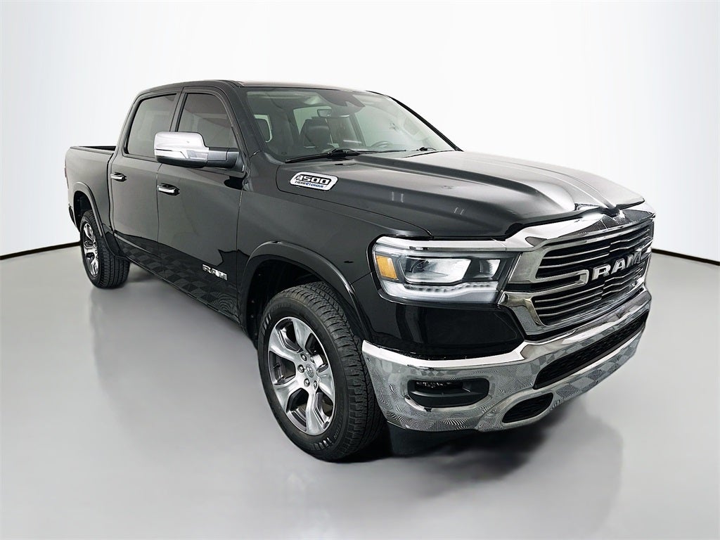 2022 RAM 1500 Laramie Crew Cab 4x4 5'7' Box