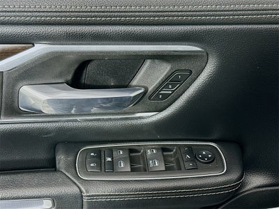 2022 RAM 1500 Laramie Crew Cab 4x4 5'7' Box