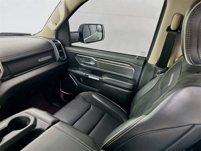 2019 RAM 1500 Laramie Crew Cab 4x4 5'7' Box