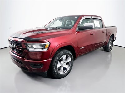 2020 RAM 1500 Laramie Crew Cab 4x4 5'7' Box