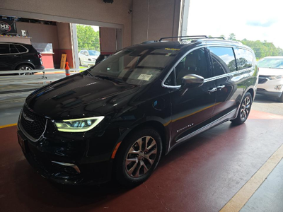2022 Chrysler Pacifica Hybrid Pinnacle