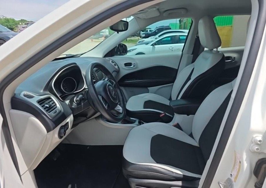 2017 Jeep New Compass Latitude FWD