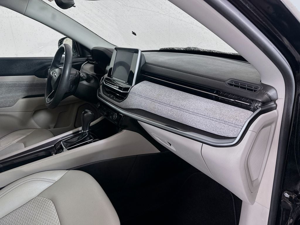 2022 Jeep Compass Latitude FWD