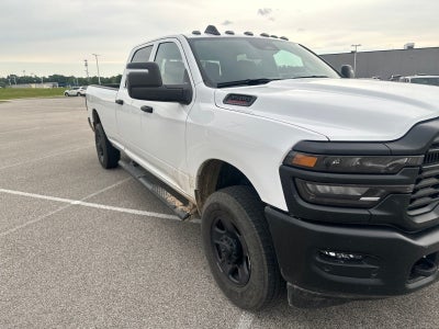 2025 RAM 3500 Tradesman Crew Cab 4x4 8' Box