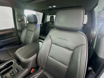 2023 GMC Sierra 1500 4WD Crew Cab Short Box Denali