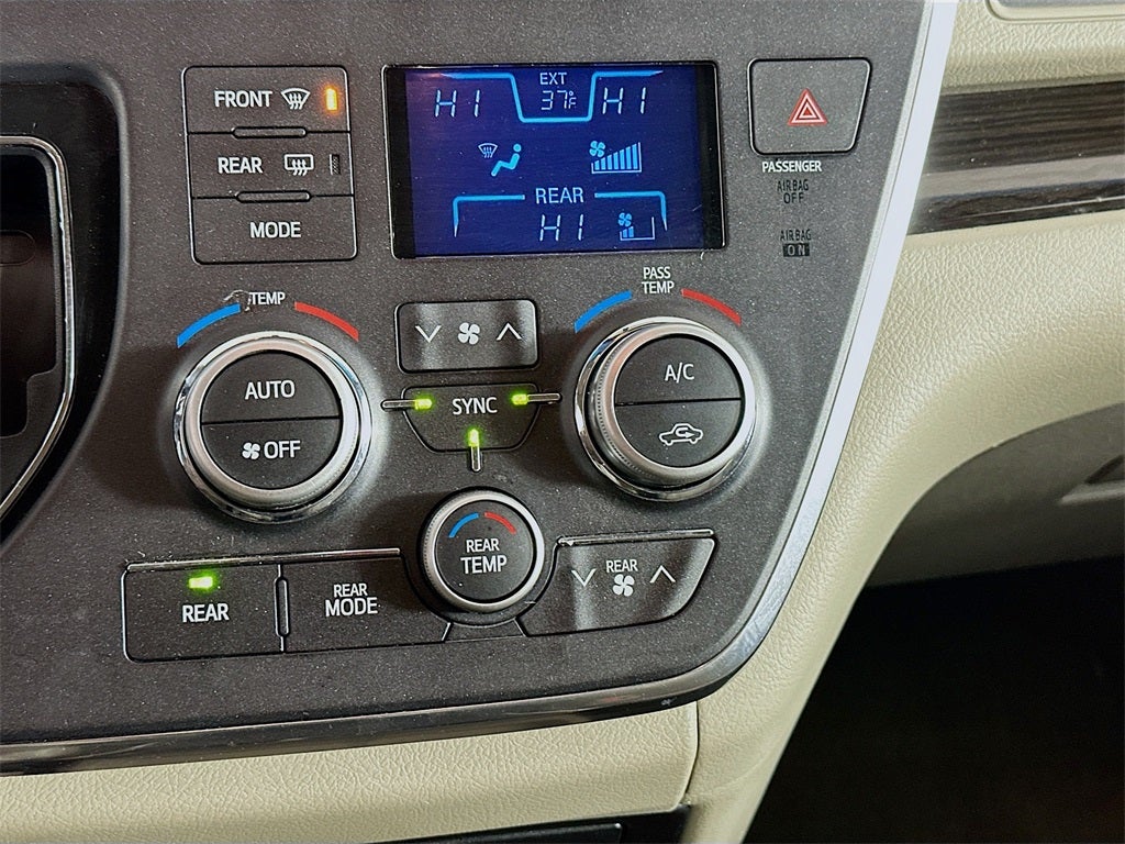2015 Toyota Sienna XLE Premium 7 Passenger