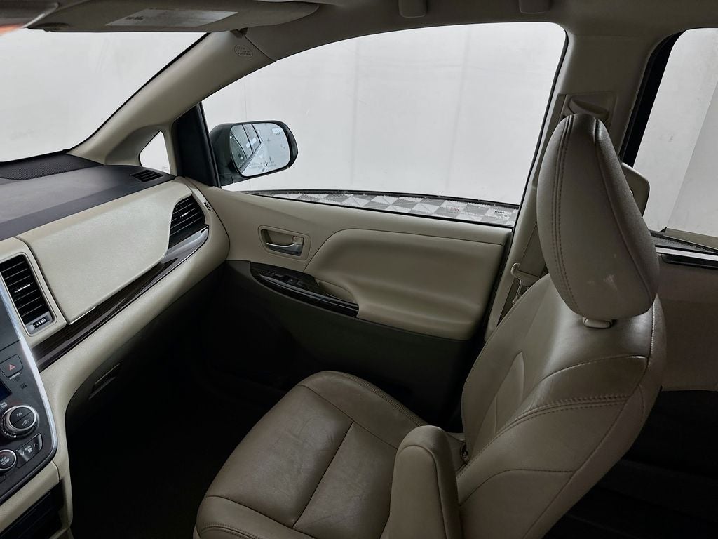 2015 Toyota Sienna XLE Premium 7 Passenger