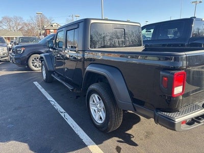2020 Jeep Gladiator Sport