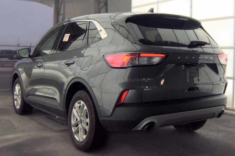 2022 Ford Escape Hybrid SE