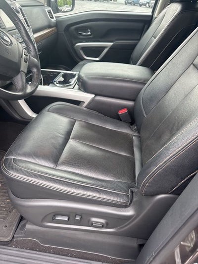 2019 Nissan Titan SL