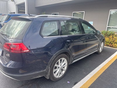2017 Volkswagen Golf Alltrack TSI SE 4Motion