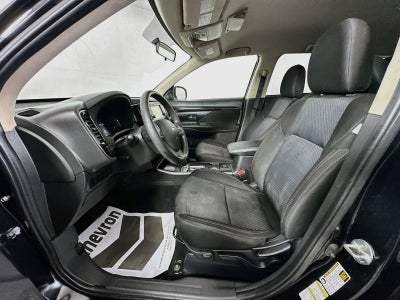 2020 Mitsubishi Outlander ES