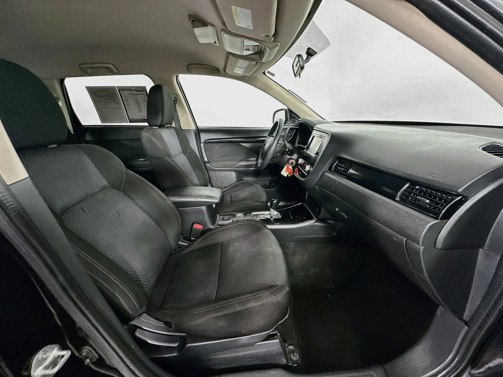 2020 Mitsubishi Outlander ES