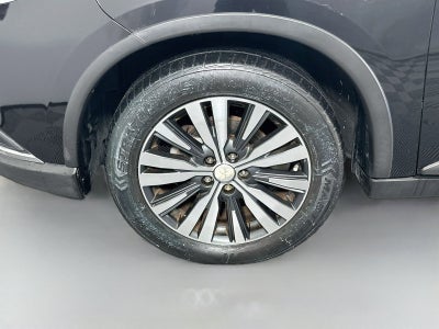 2020 Mitsubishi Outlander ES