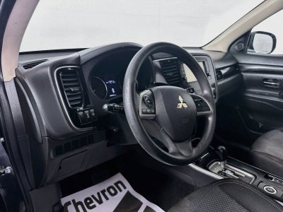 2020 Mitsubishi Outlander ES