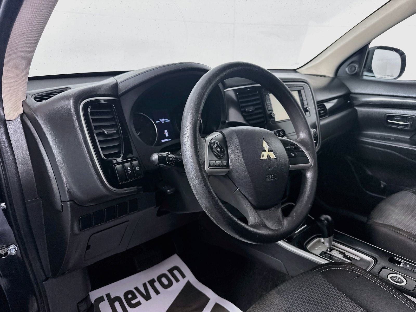 2020 Mitsubishi Outlander ES