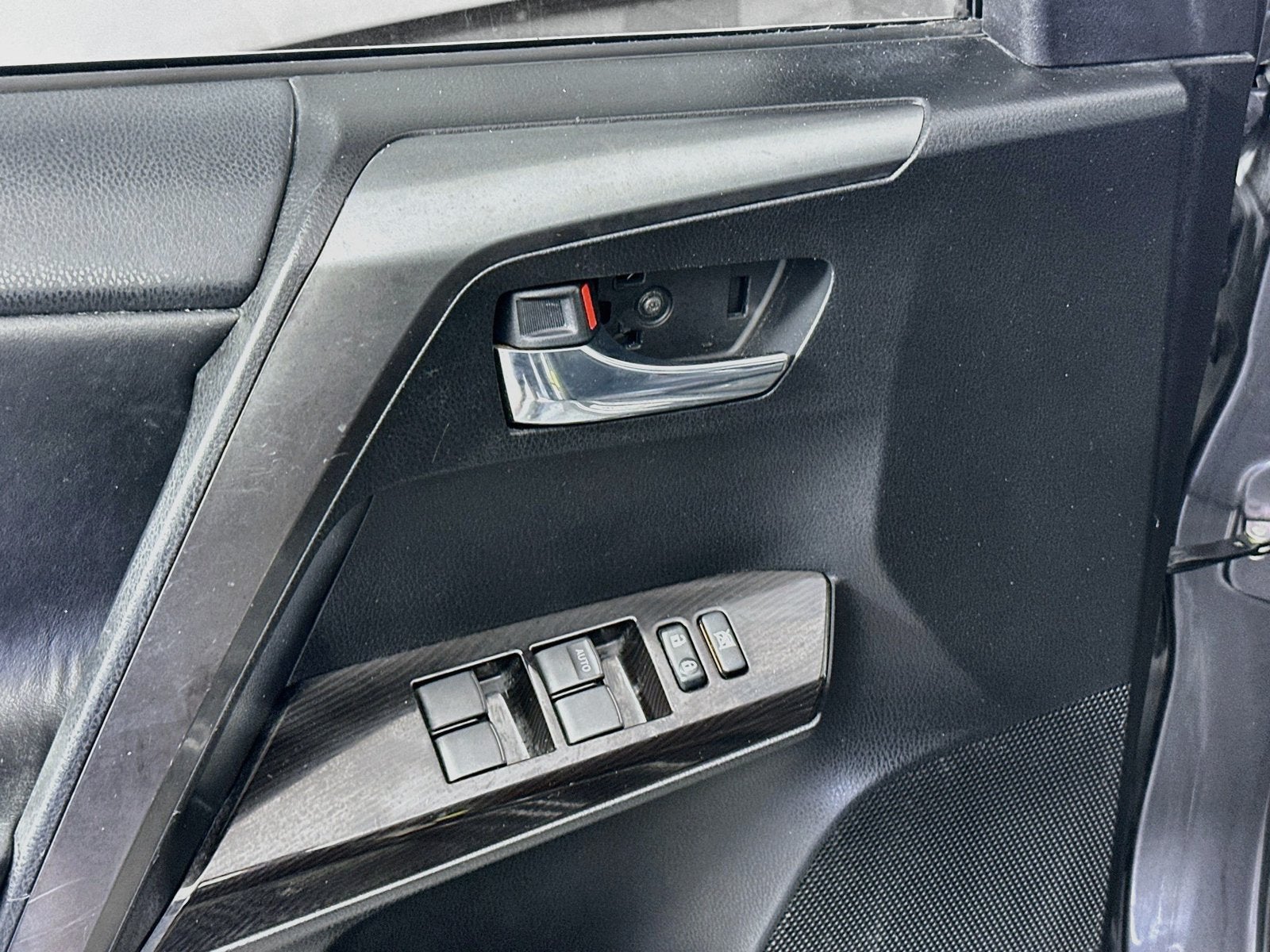 2016 Toyota RAV4 SE
