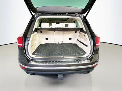 2016 Volkswagen Touareg VR6 FSI Lux