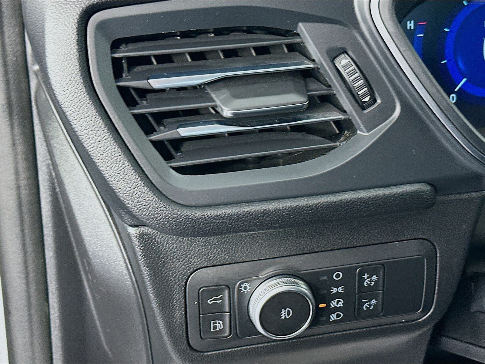2022 Ford Escape Hybrid Titanium