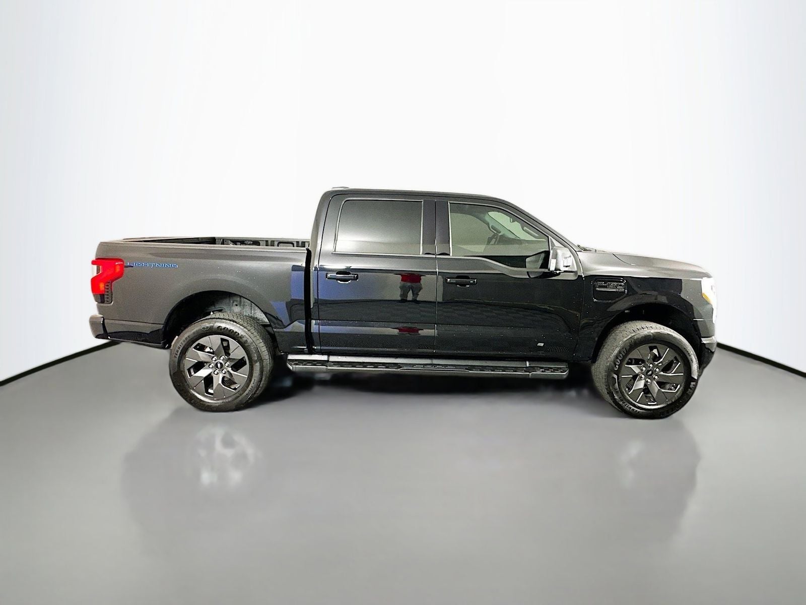 2023 Ford F-150 Lightning XLT