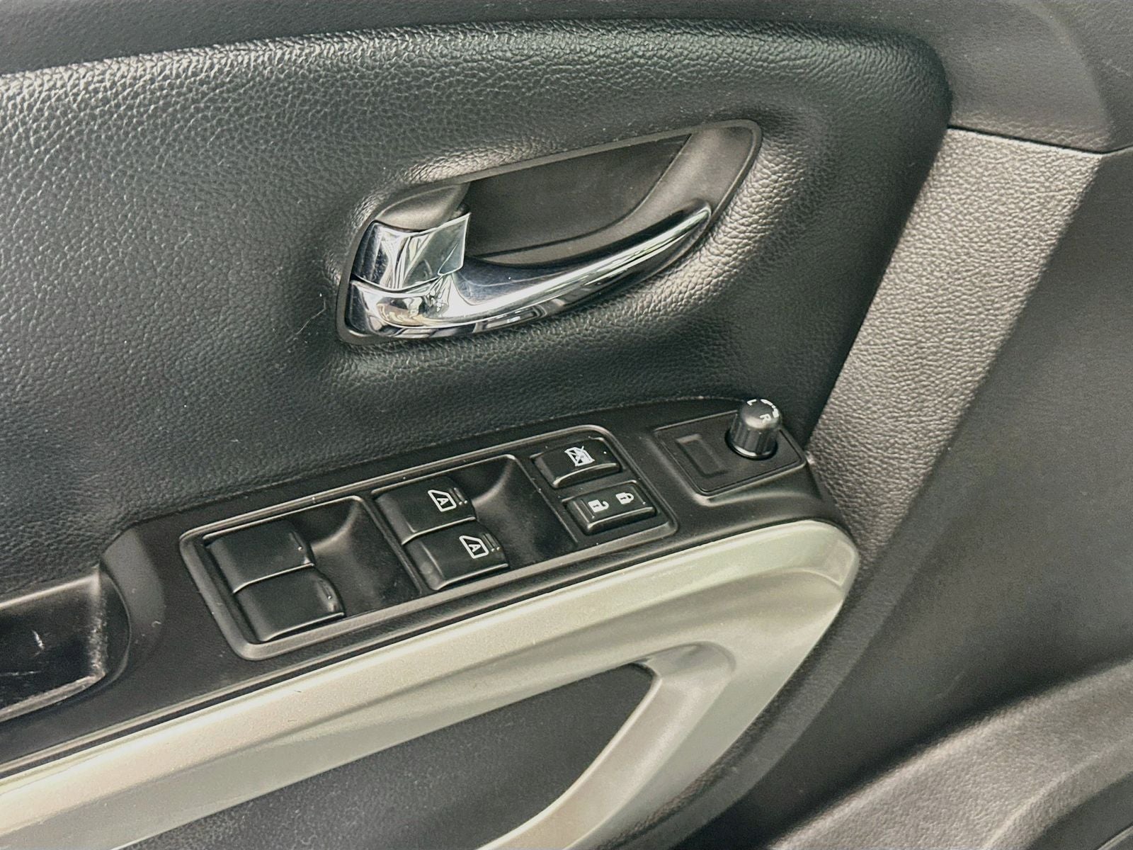 2019 Nissan Titan SV