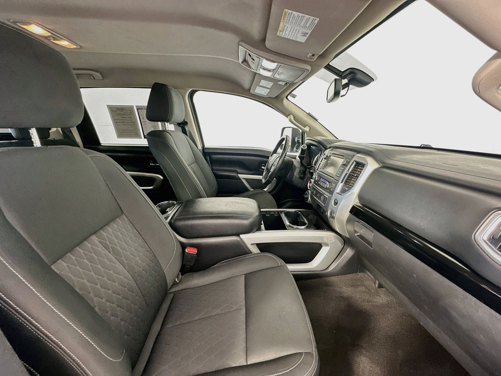 2019 Nissan Titan SV