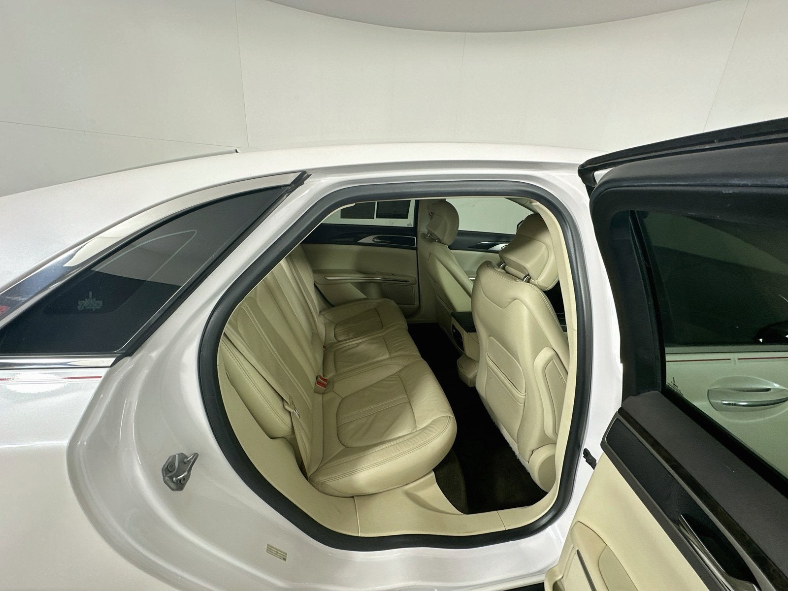 2014 Lincoln MKZ Base