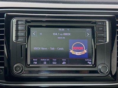 2018 Volkswagen Beetle 2.0T SE