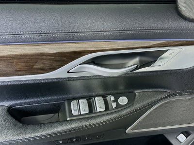 2019 BMW 7 Series 740i xDrive
