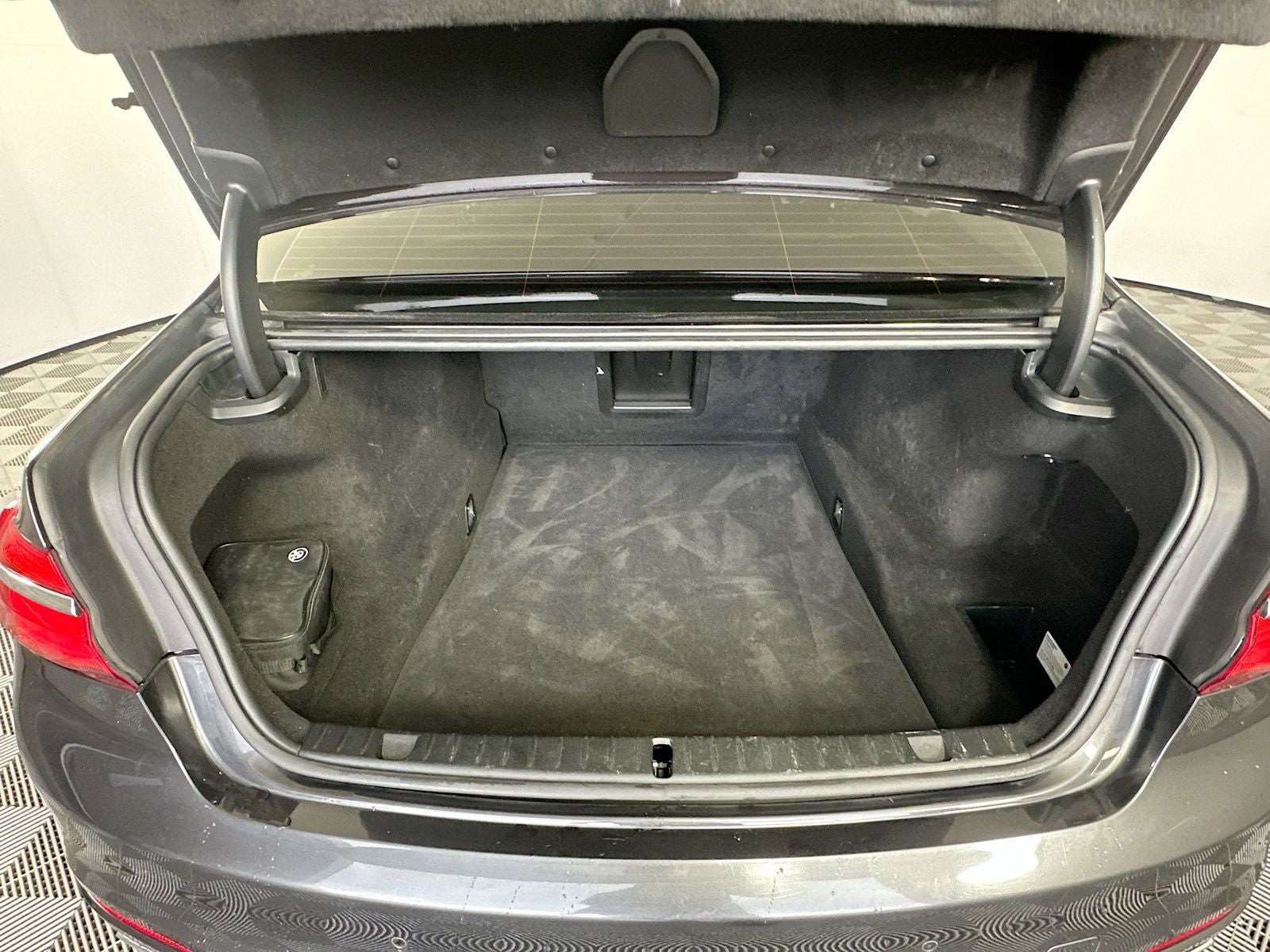 2019 BMW 7 Series 740i xDrive