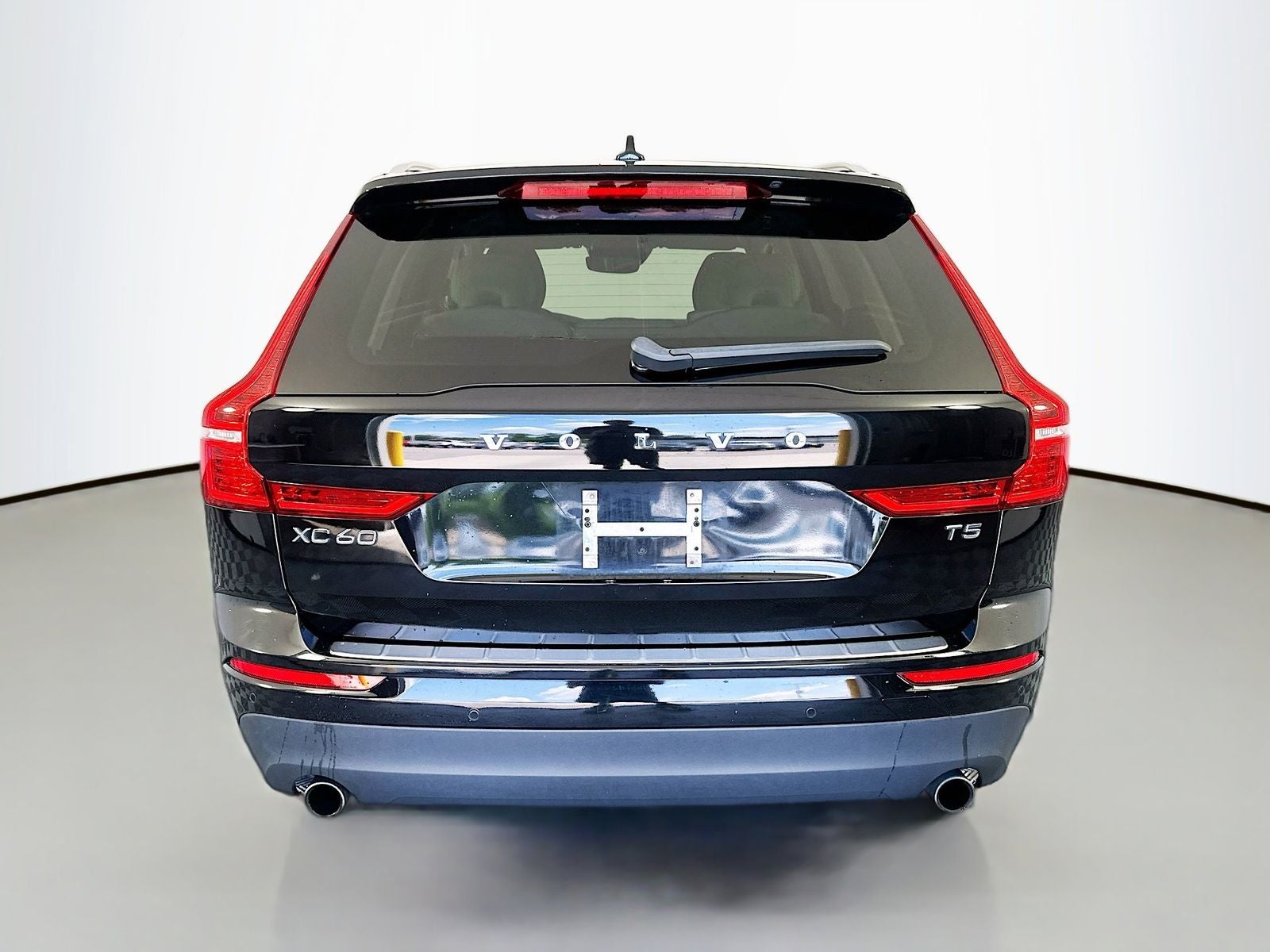 2020 Volvo XC60 T5 Momentum
