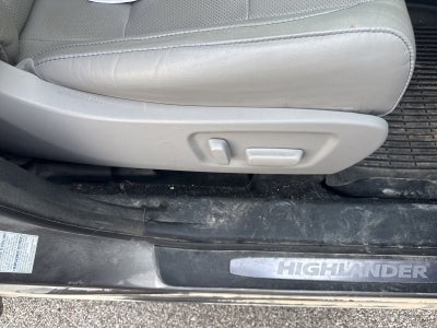 2018 Toyota Highlander Limited Platinum