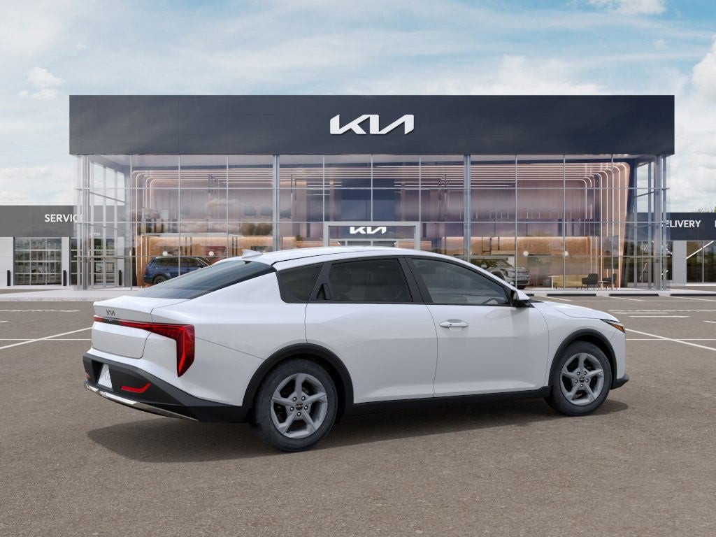 2025 Kia K4 LXS Service Loaner