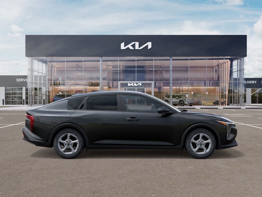 2025 Kia K4 LXS Service Loaner