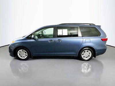 2017 Toyota Sienna L 7 Passenger
