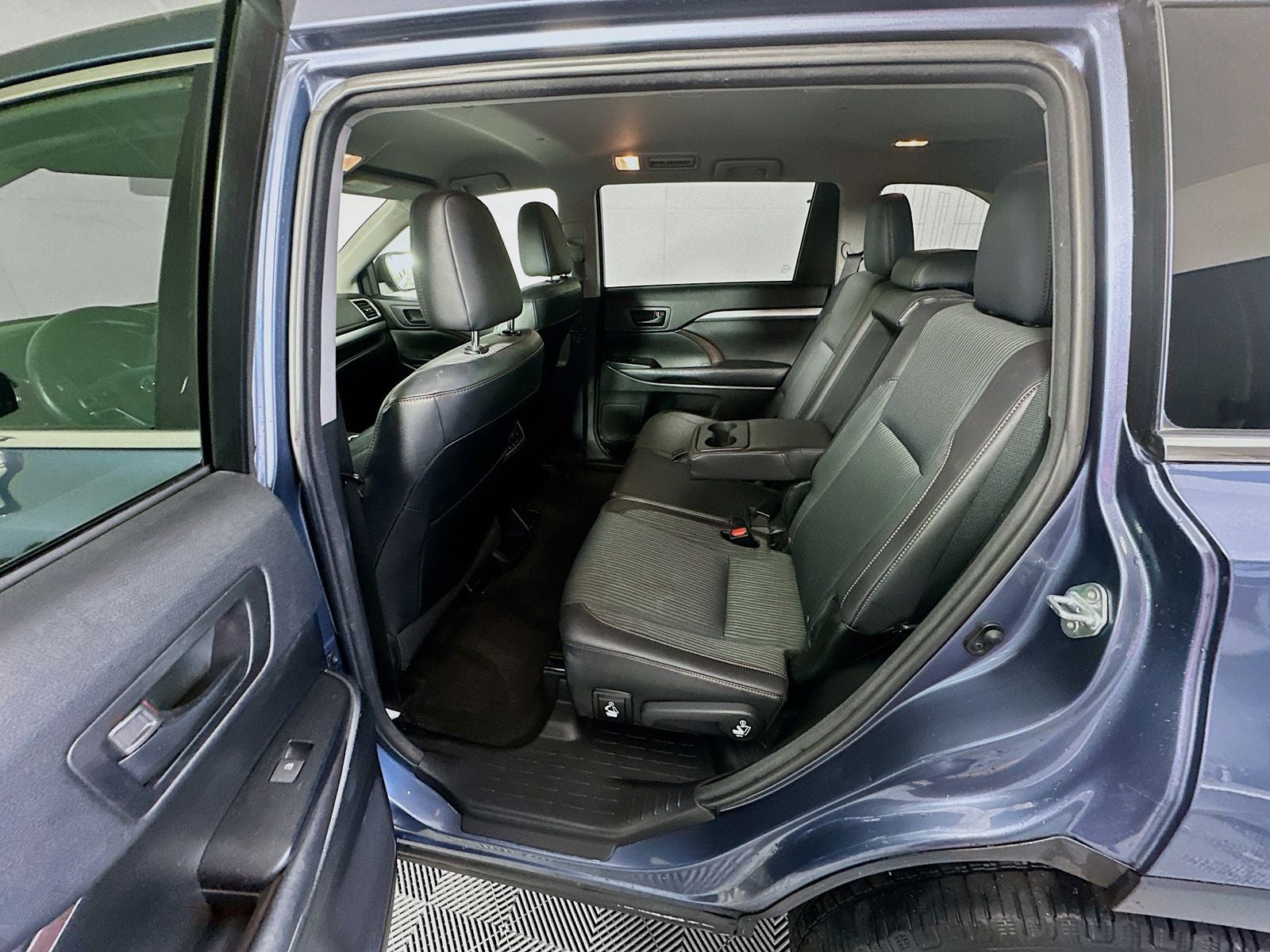 2015 Toyota Highlander LE Plus V6