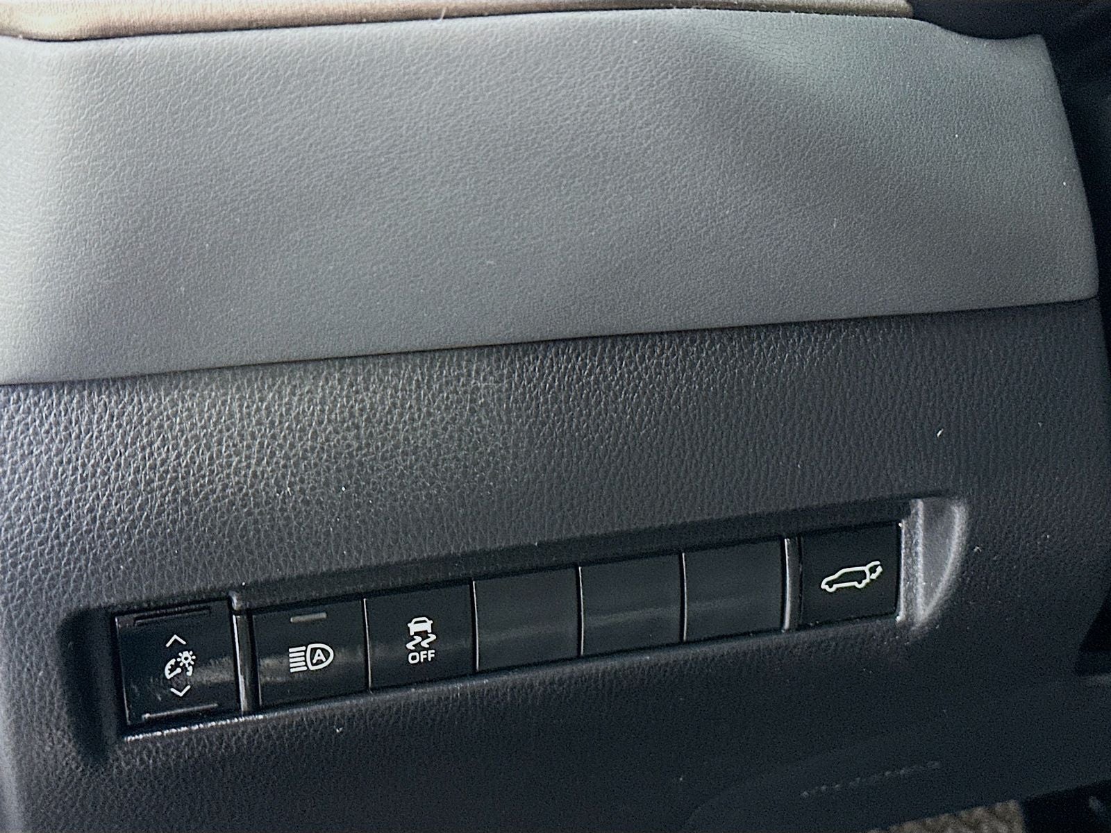 2023 Toyota Venza XLE