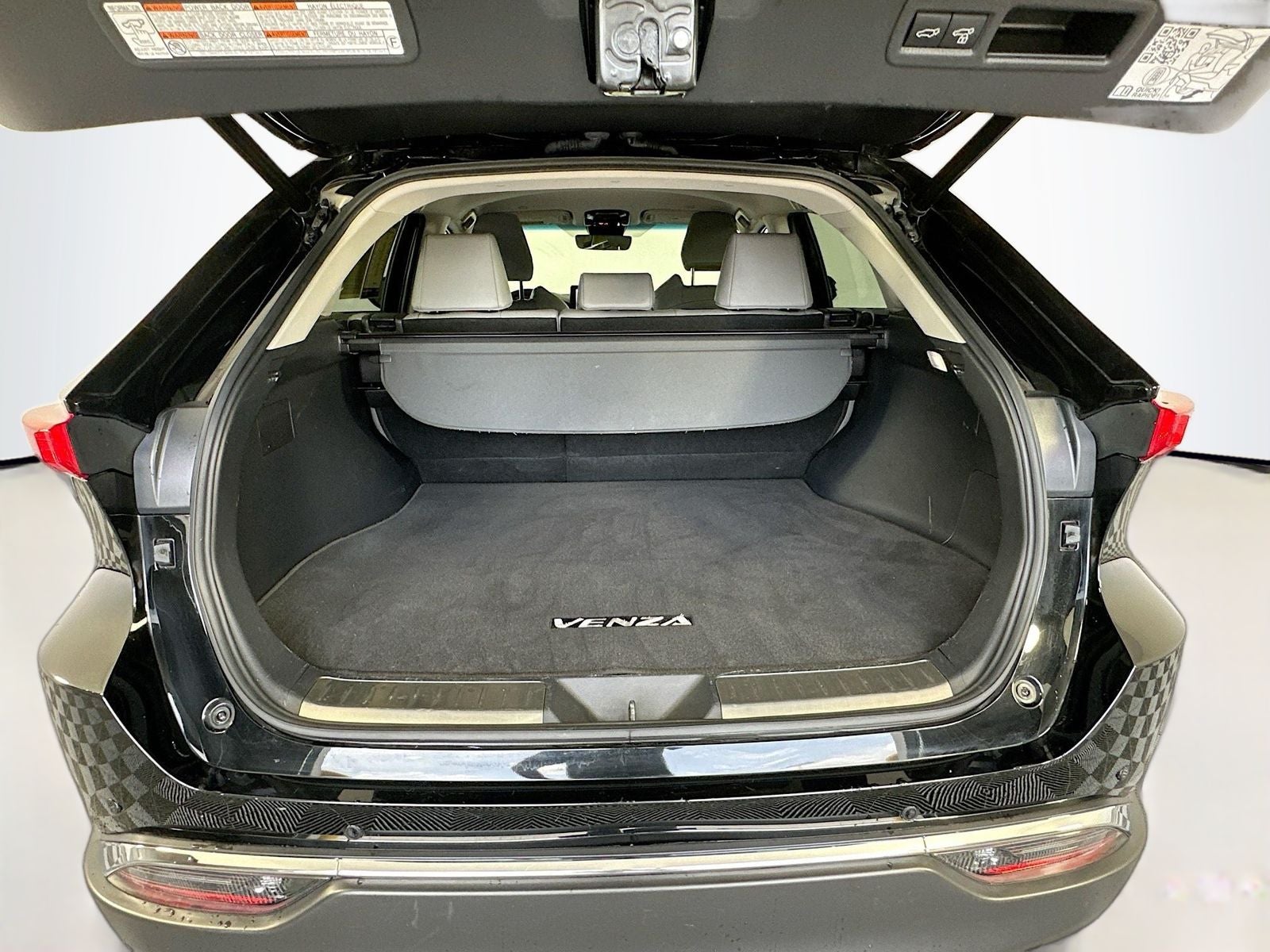 2023 Toyota Venza XLE