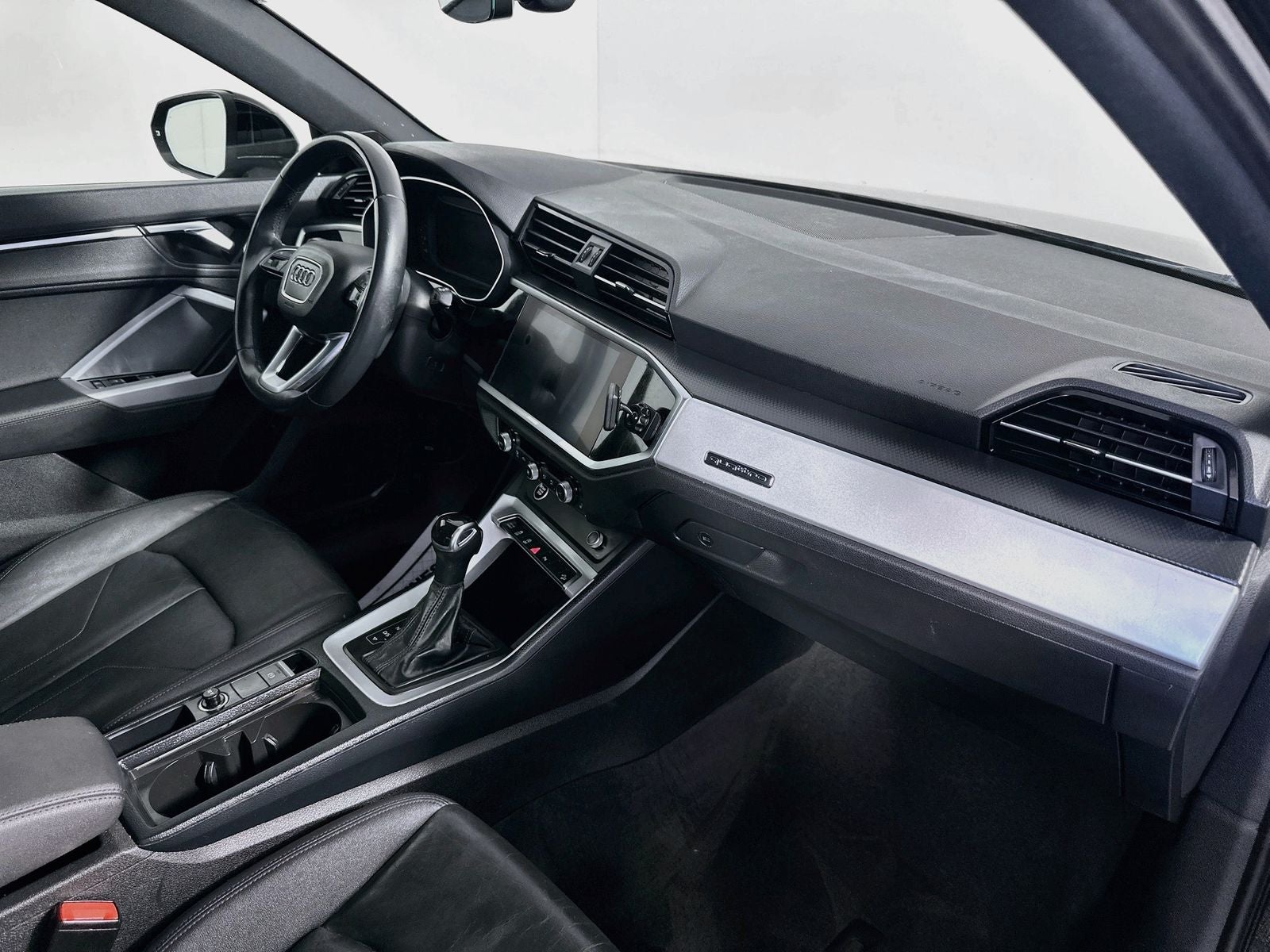 2021 Audi Q3 Premium quattro